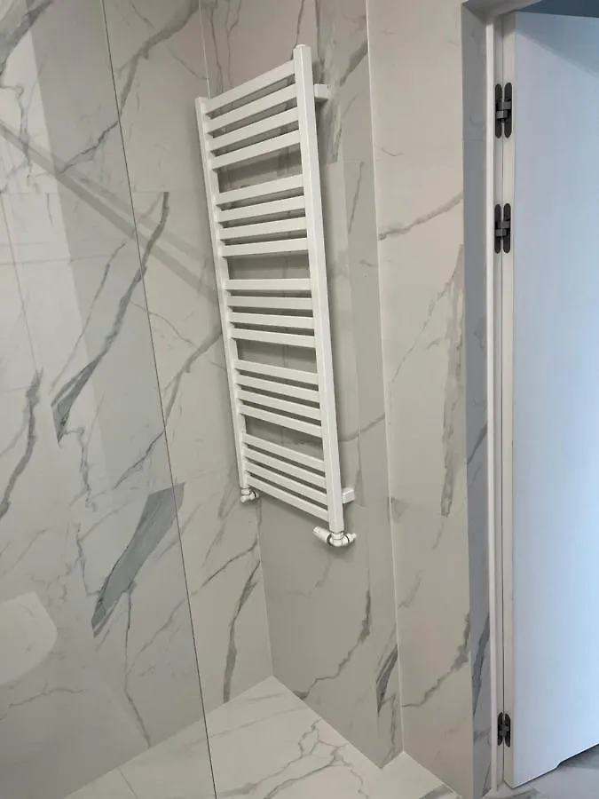 Warsaw Home Suites 0*,
