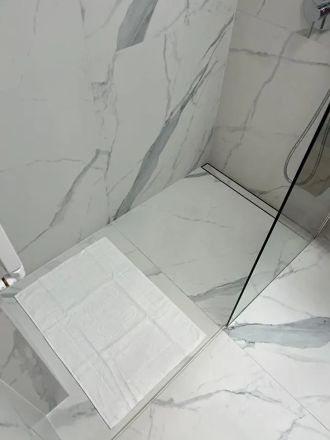 Warsaw Home Suites Апартаменты